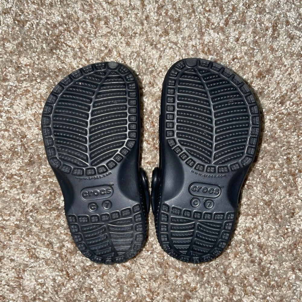 Crocs - Picture 2 of 2